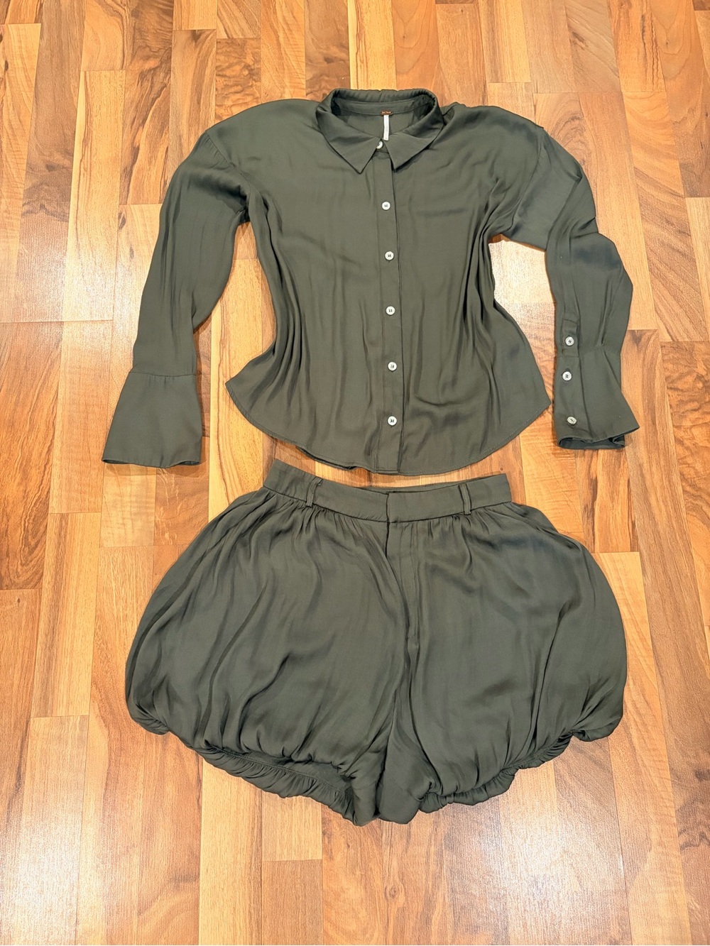 Free People Olive Green Relaxed Bubble Hem Shorts - Picture 5 of 16